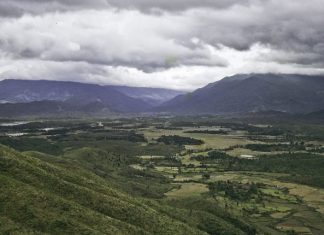 Nghe nhạc: Một Ngày Tôi Đi Qua (Mai Châu)